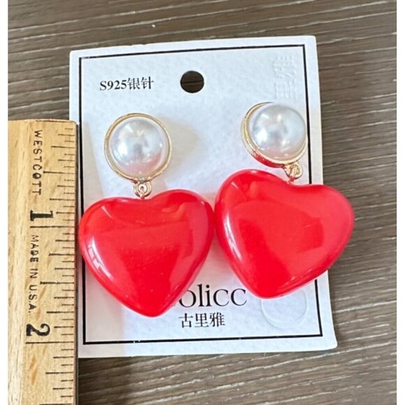 Faux Pearl Studs w/Enamel Luster Red Heart Corozon earrings Flirty party/formal - Picture 4 of 10